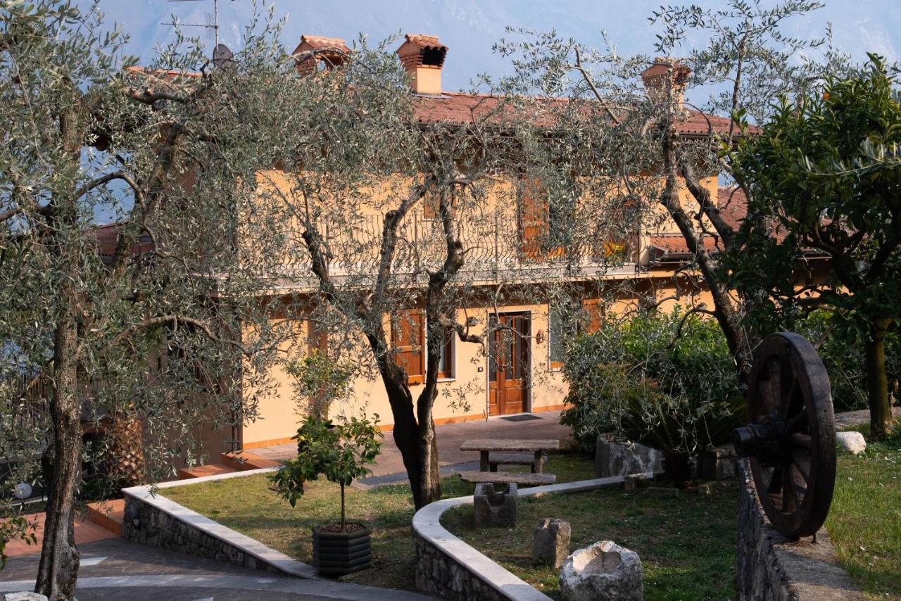 Guesthouse "Villa Tamas" Limone sul Garda Kültér fotó