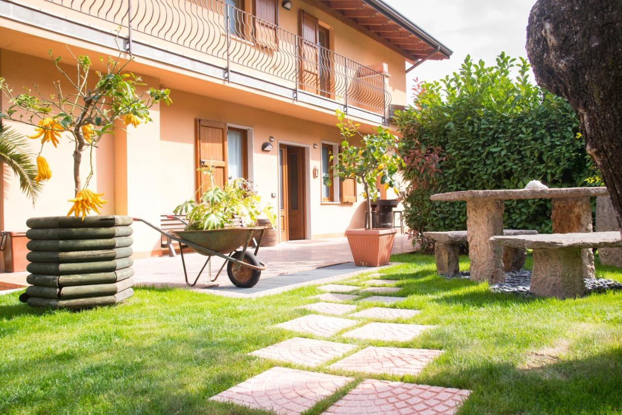 Guesthouse "Villa Tamas" Limone sul Garda Kültér fotó