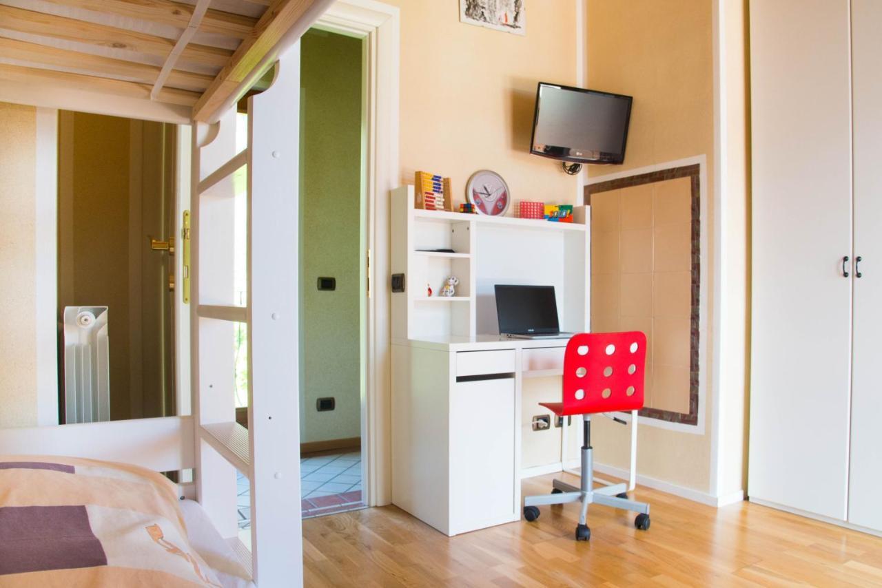 Guesthouse "Villa Tamas" Limone sul Garda Kültér fotó